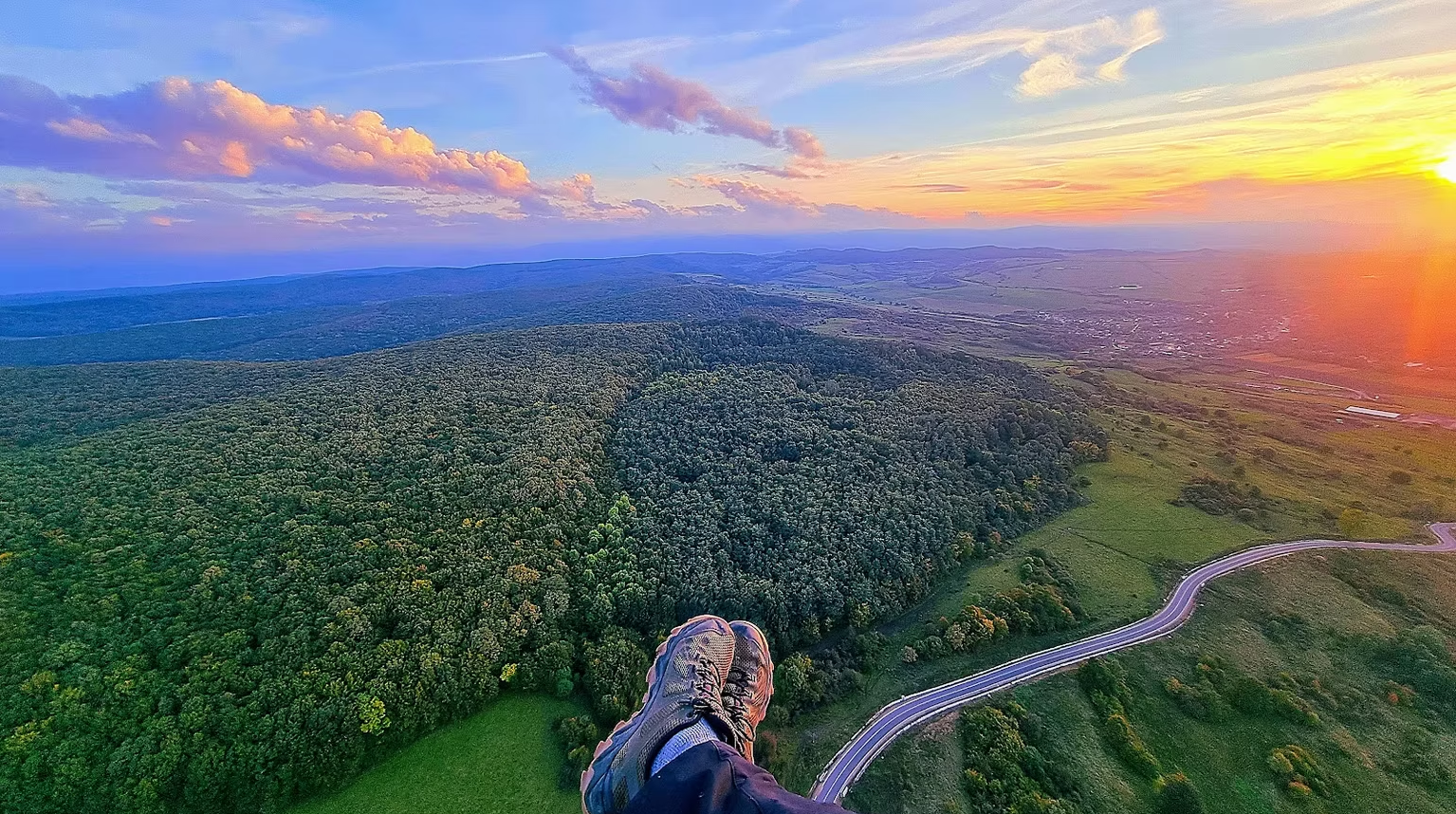 Top 5 motive să înveți să zbori cu paramotorul